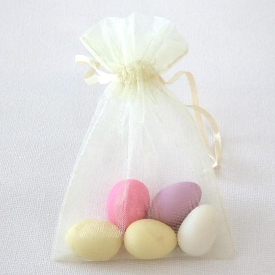 5 Sugared Almonds in an Organza Bag. Choose the Colour