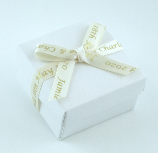 10 Mixed colours Truffle favour boxes ......50x50x35..........................#7 