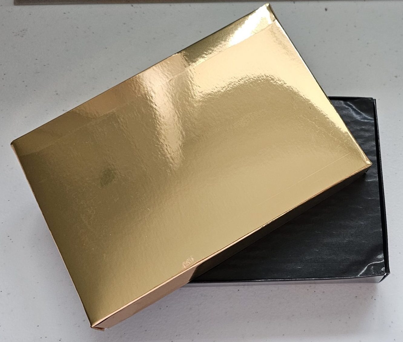 Superb Luxury, 12 Swiss Chocolate Truffles Elegant Gold and Black Gift Box - Image 6