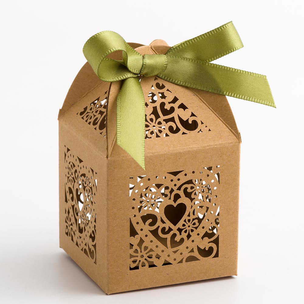 Kraft Heart Lantern Favour Box Kit, includes fillings.