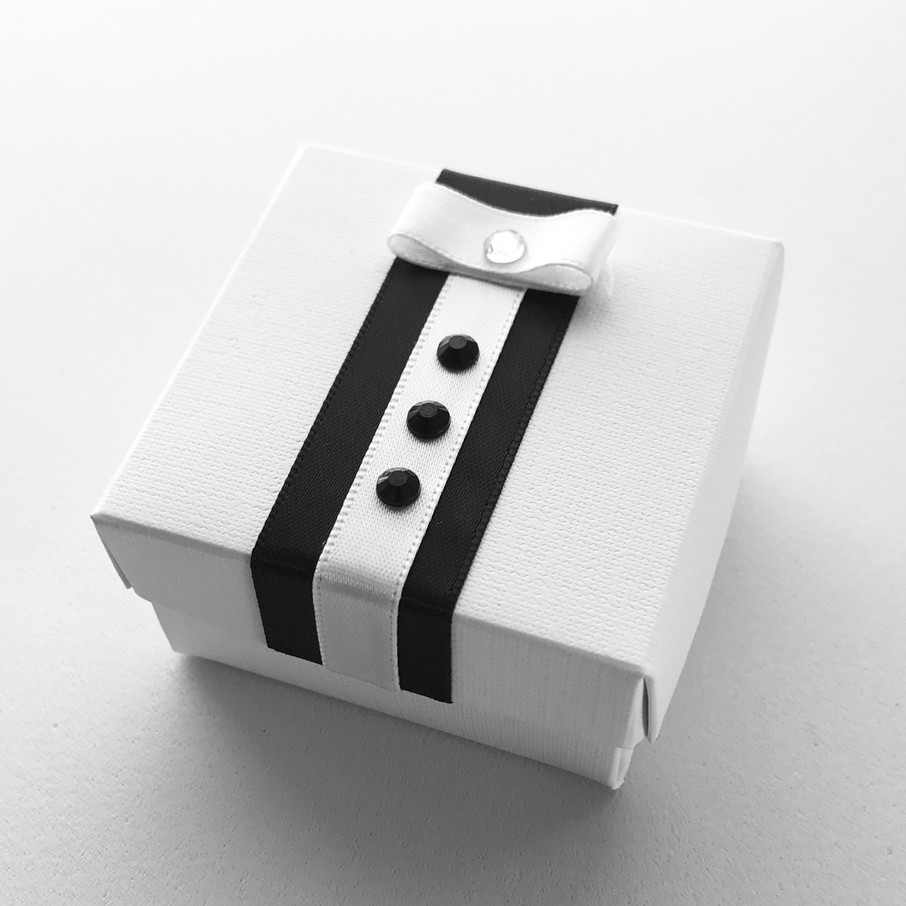 Luxury Favour Box With Tuxedo design